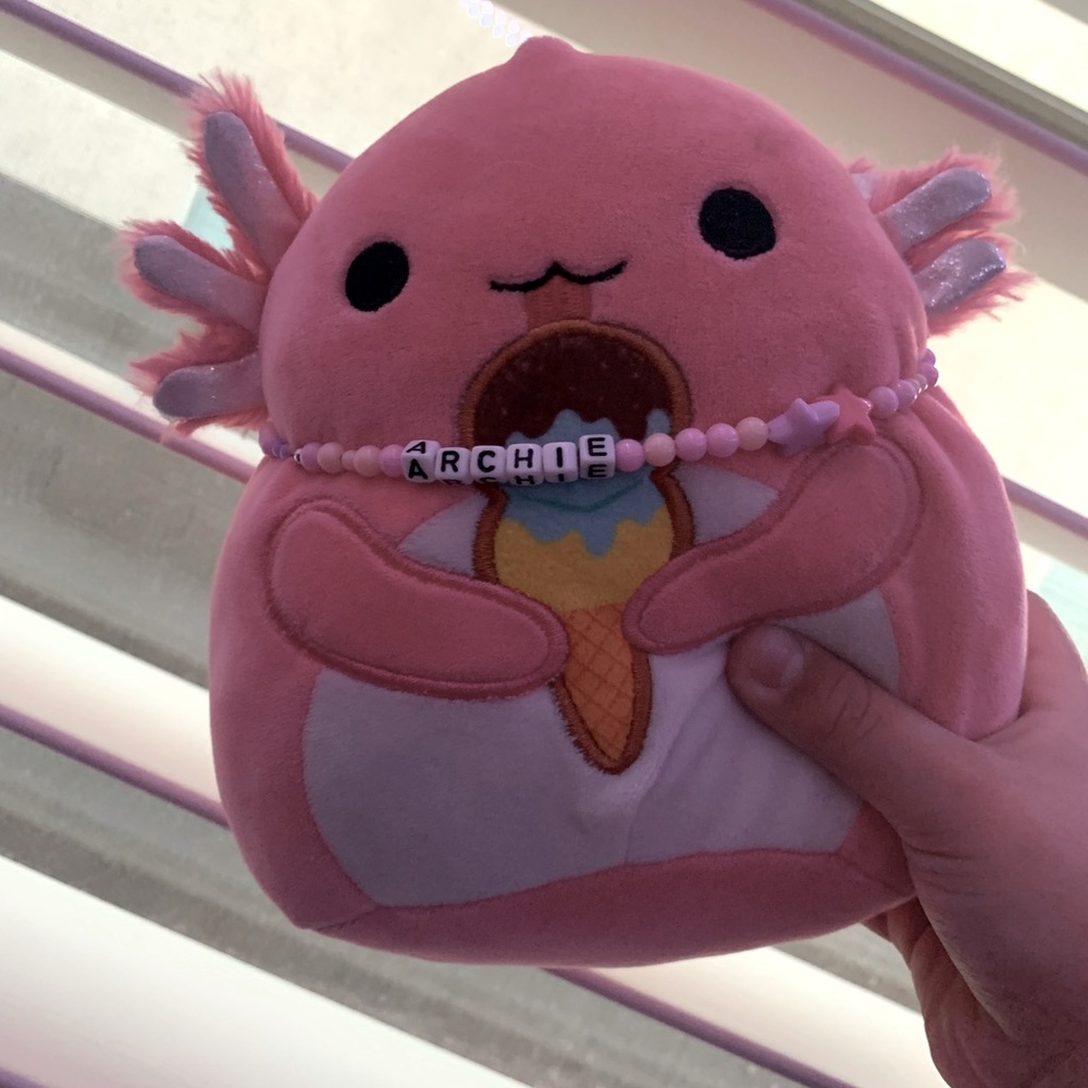 archie necklace